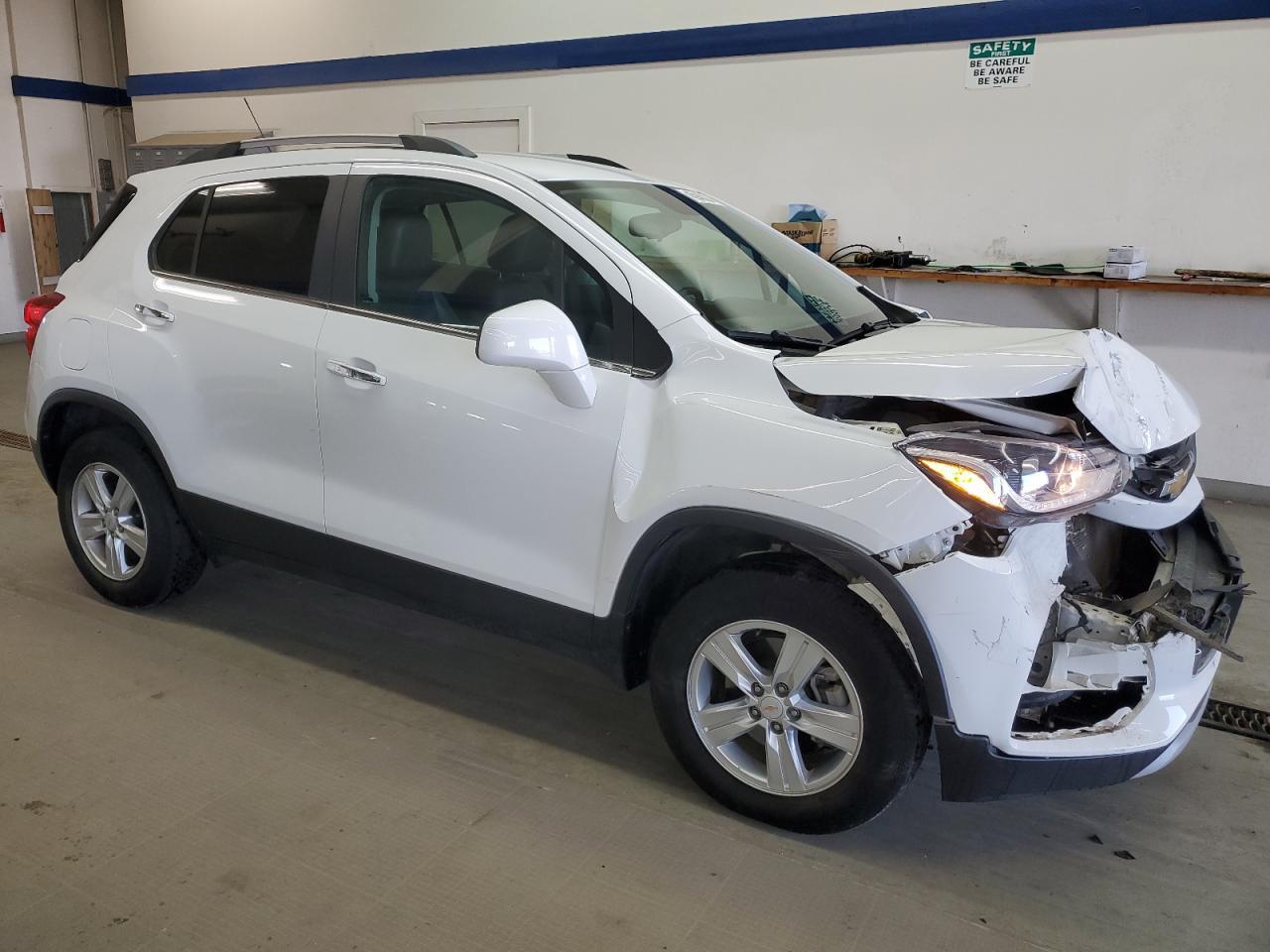 2019 CHEVROLET TRAX 1LT - Фото 4