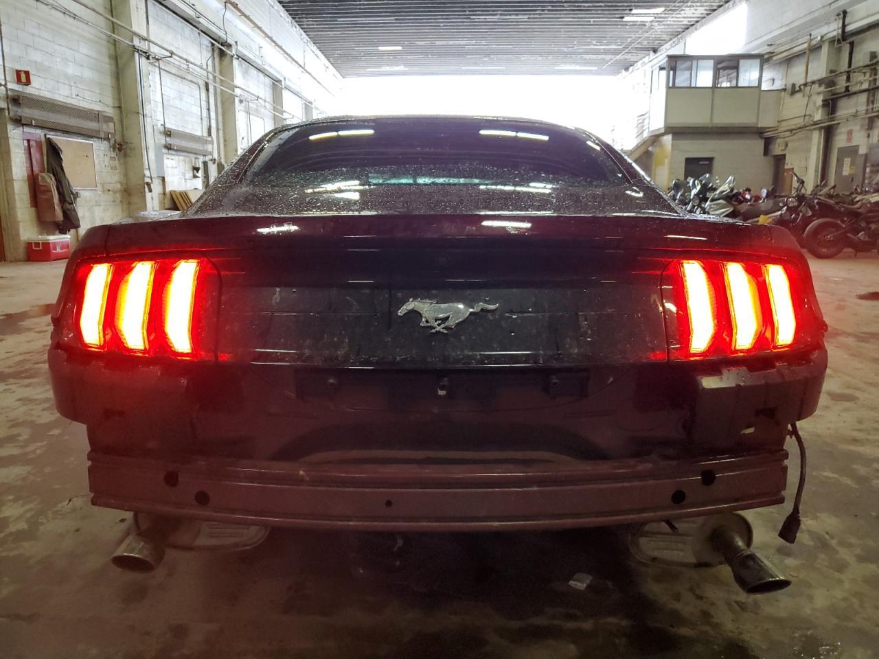 2018 FORD MUSTANG - Фото 6
