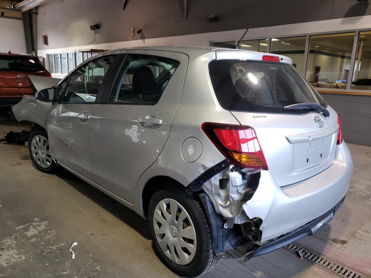 2017 TOYOTA YARIS L - Фото 2