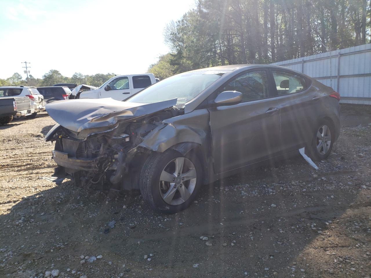 2013 HYUNDAI ELANTRA GL