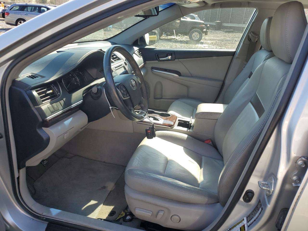 2012 TOYOTA CAMRY SE - Фото 7