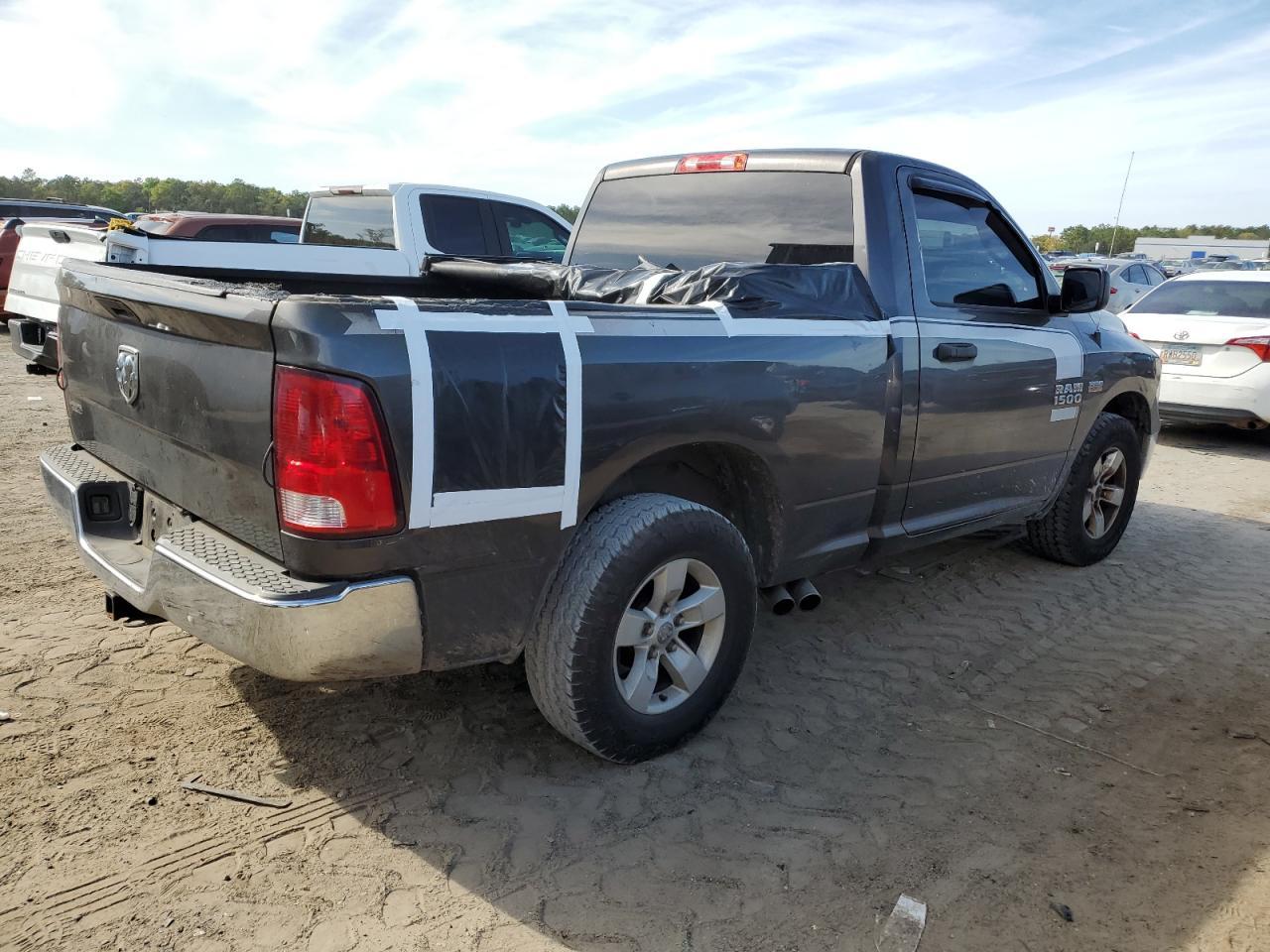 2015 RAM 1500 ST - Image 3