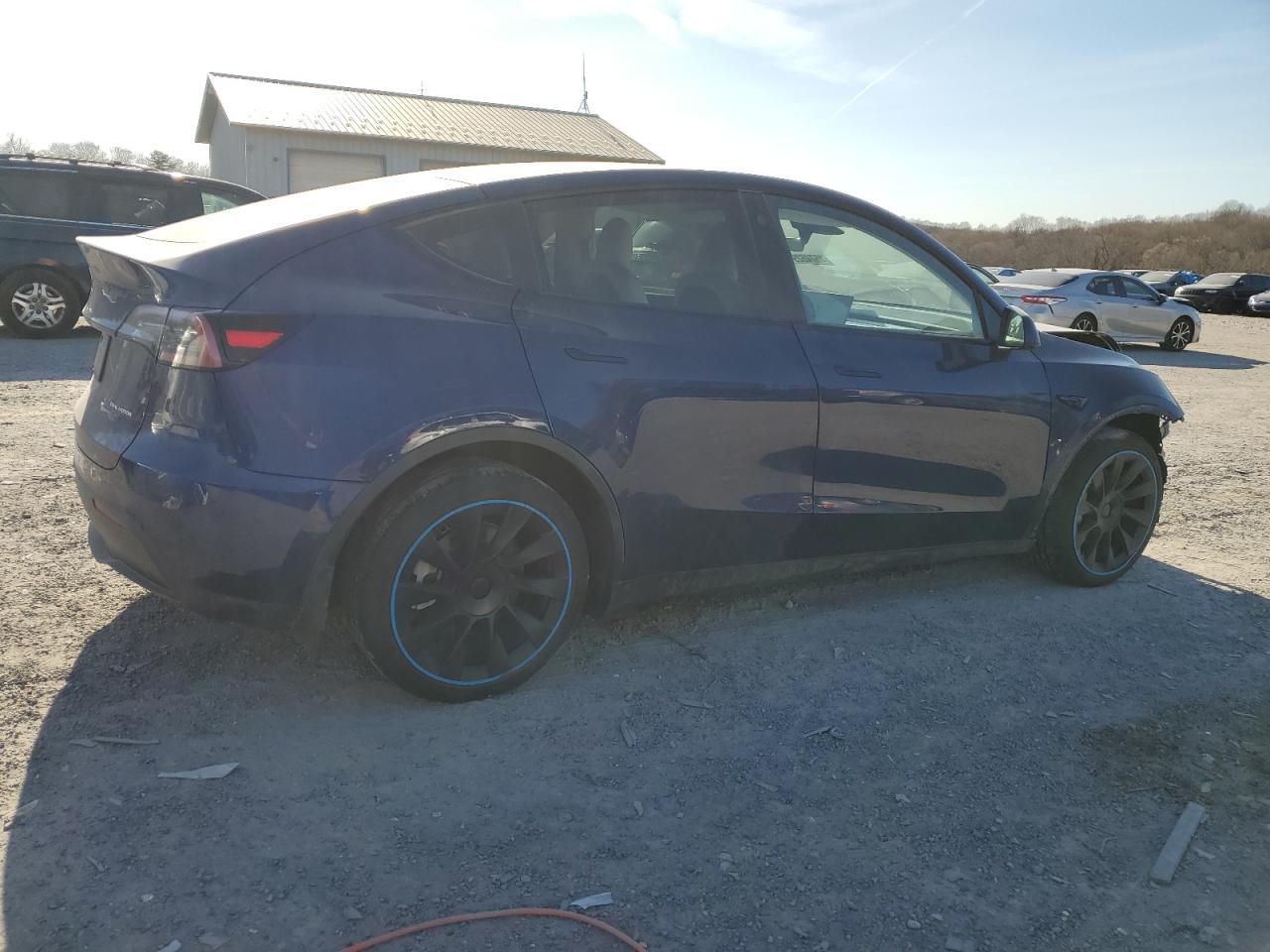 2022 TESLA MODEL Y - Image 3