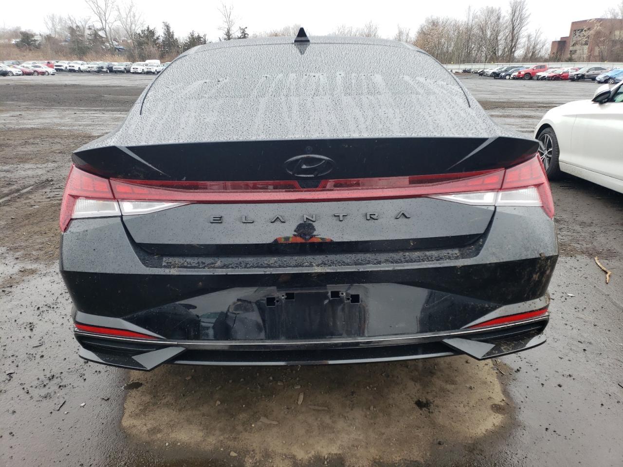 2022 HYUNDAI ELANTRA SE - Фото 6