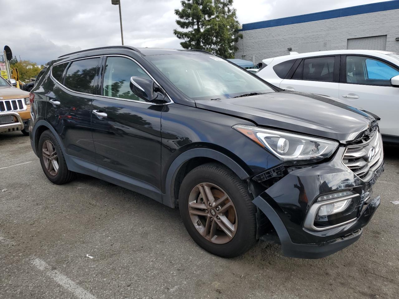 2017 HYUNDAI SANTA FE S - Image 4