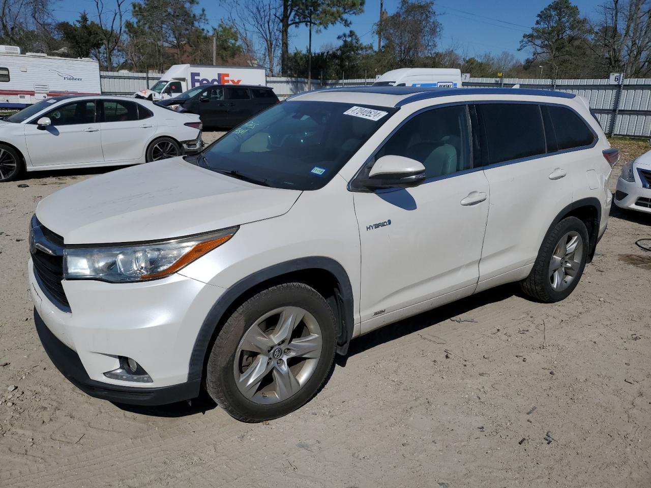 2016 TOYOTA HIGHLANDER car image