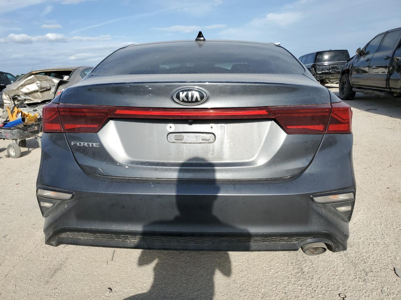 2021 KIA FORTE FE - Фото 6