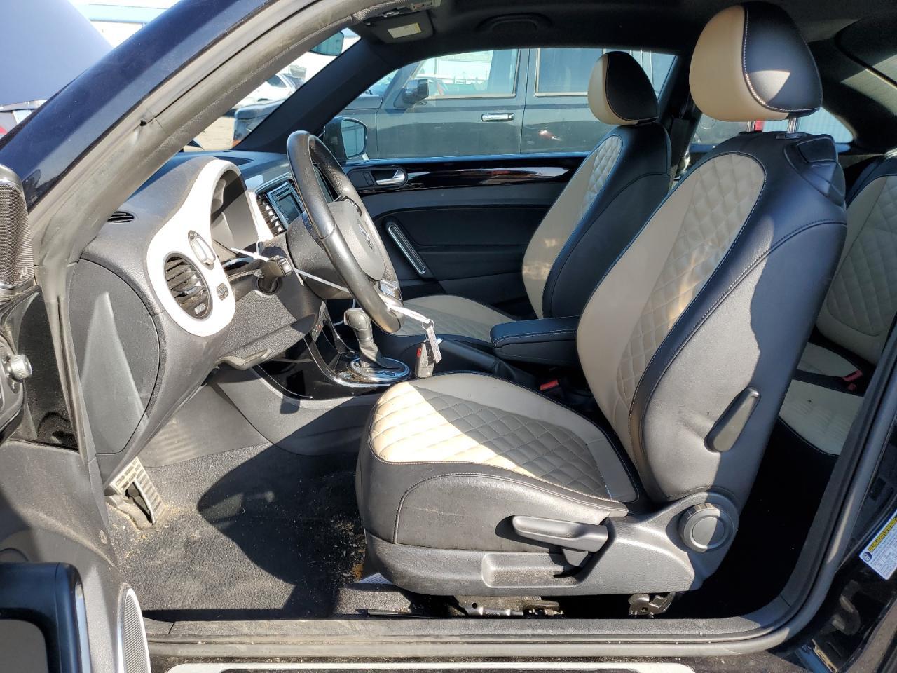 2019 VOLKSWAGEN BEETLE S - Фото 7