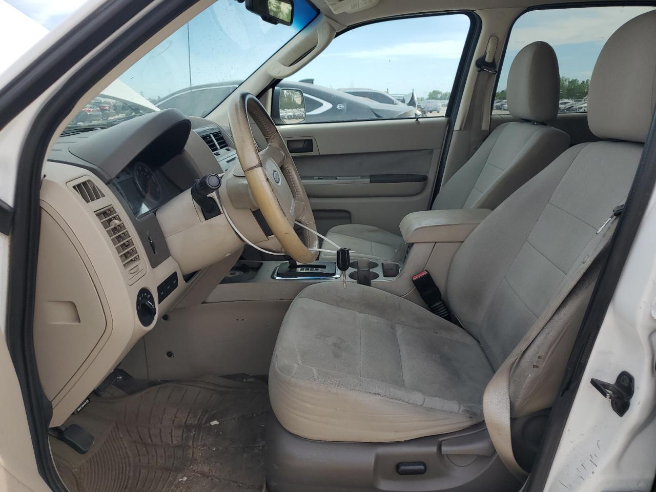 2010 FORD ESCAPE XLT - Image 7