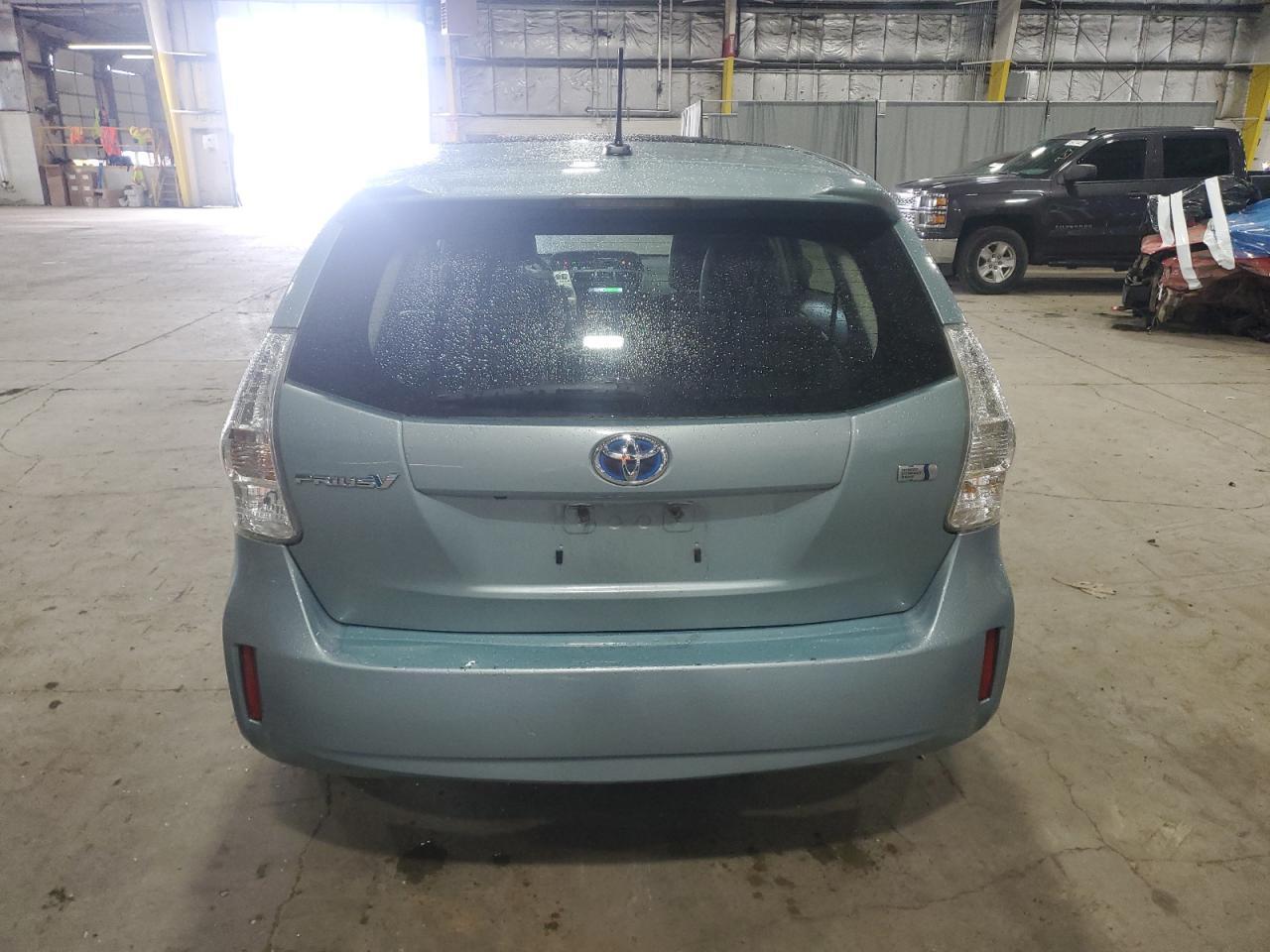 2013 TOYOTA PRIUS V - Image 6