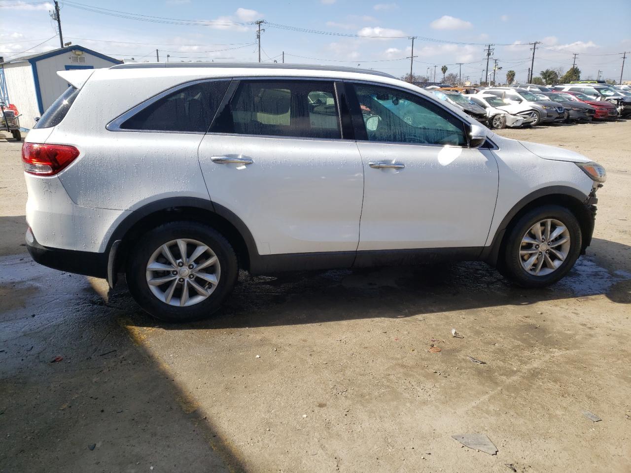 2016 KIA SORENTO LX - Image 3