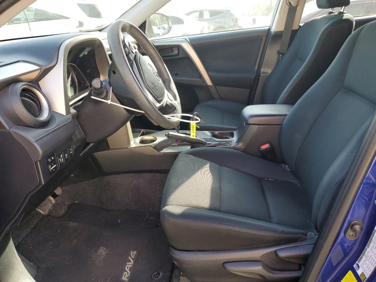 2015 TOYOTA RAV4 LE - Фото 7