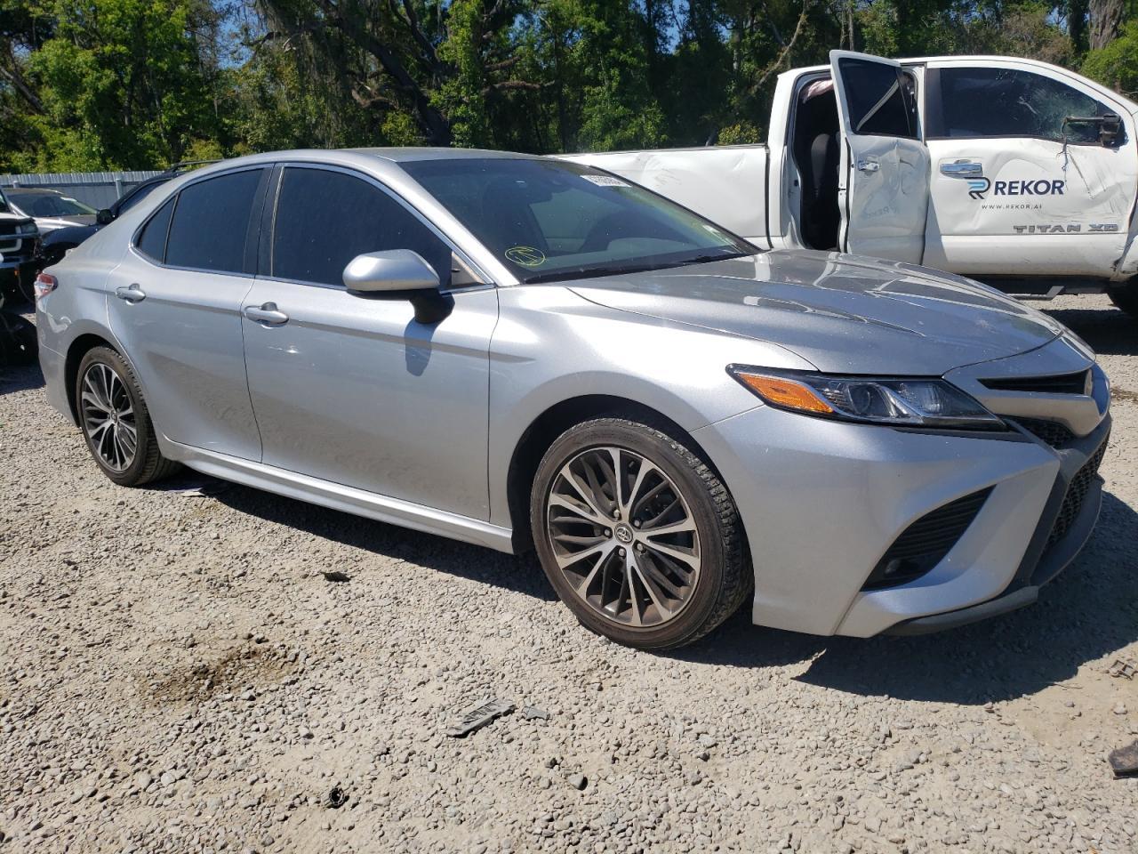 2020 TOYOTA CAMRY SE - Image 4
