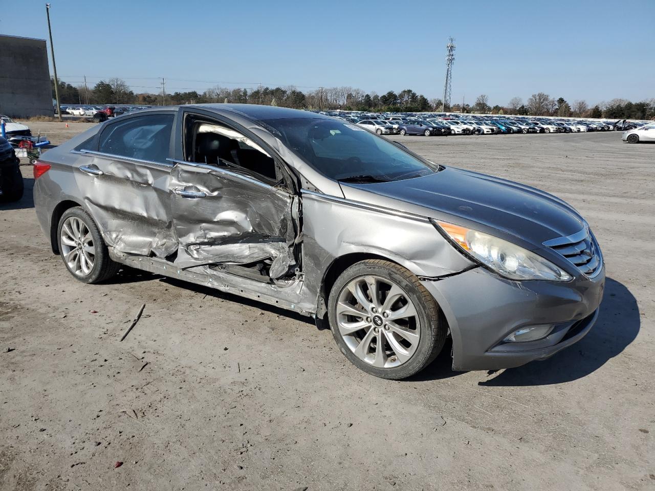 2013 HYUNDAI SONATA SE - Image 4