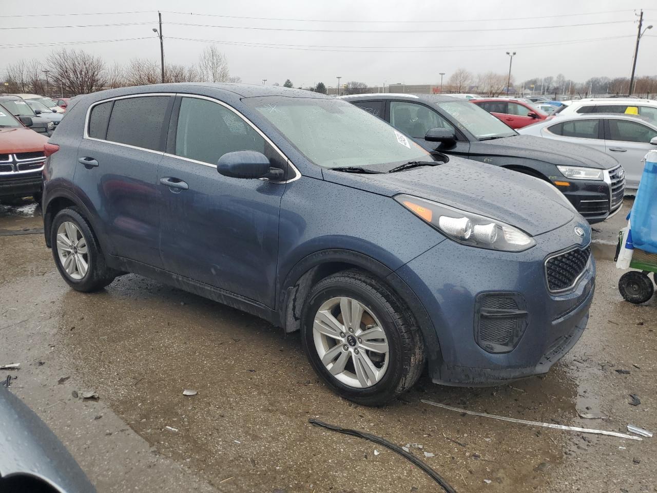 2017 KIA SPORTAGE L - Image 4