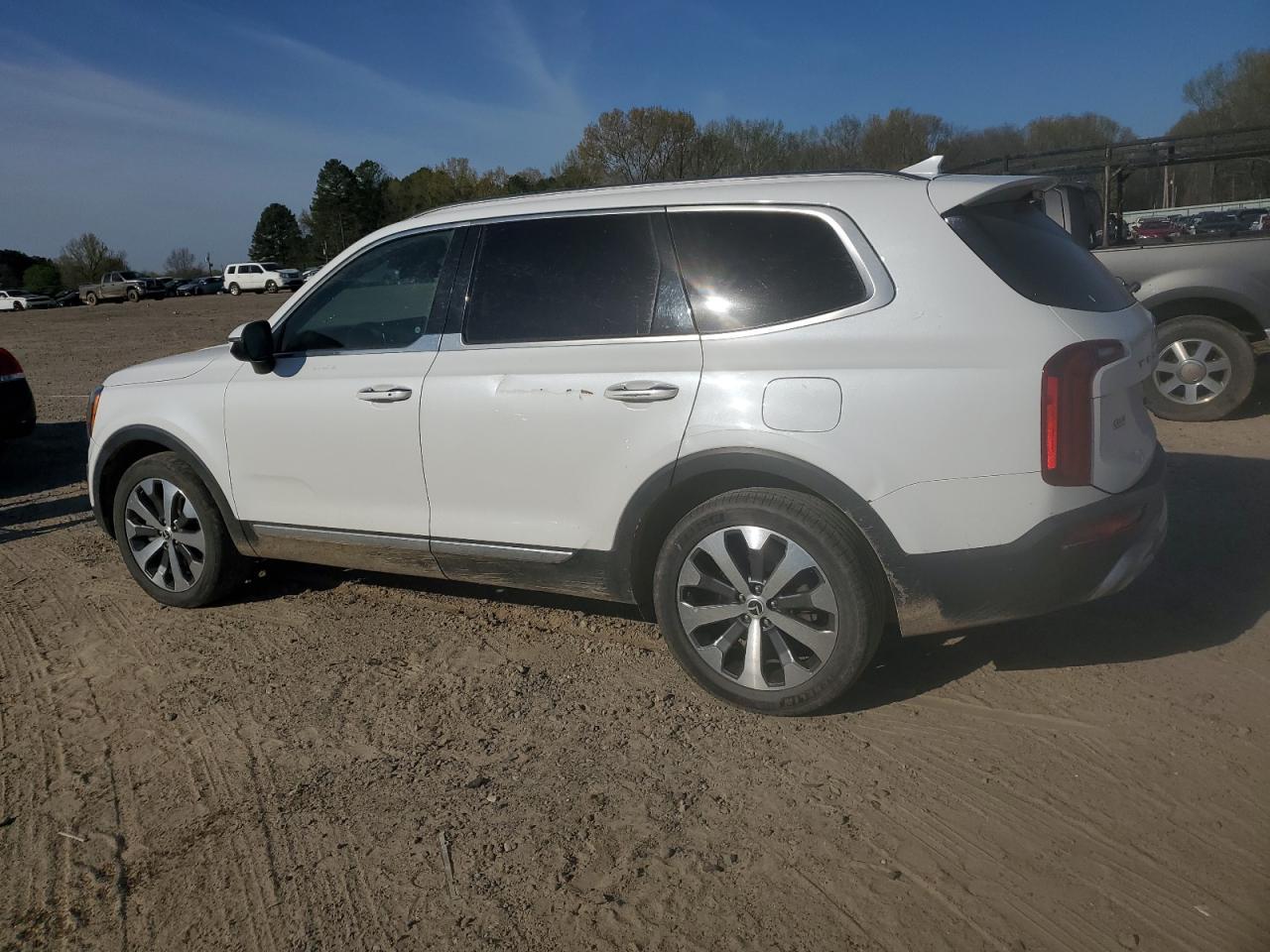 2020 KIA TELLURIDE - Image 2