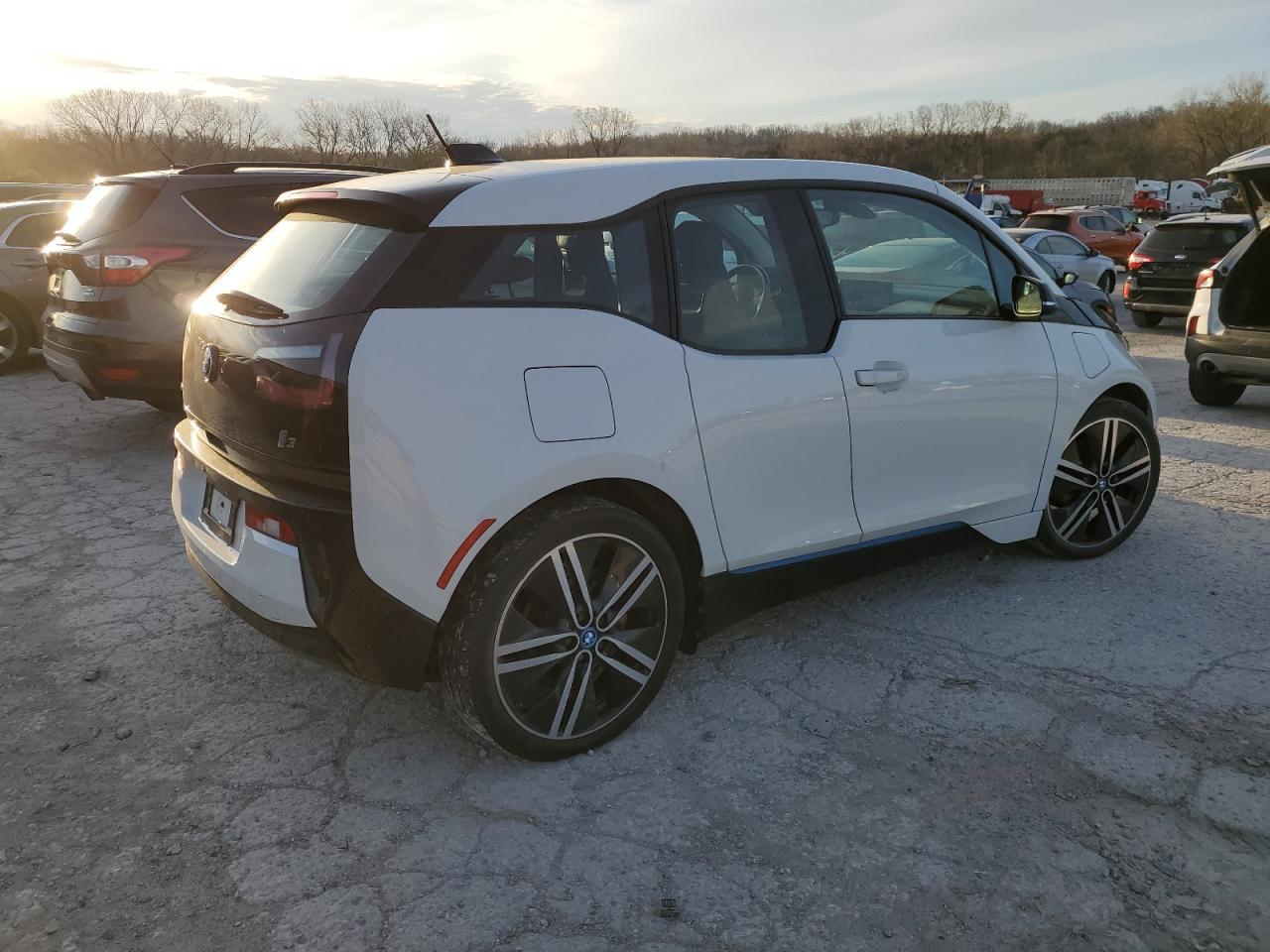 2015 BMW I3 REX - Фото 3