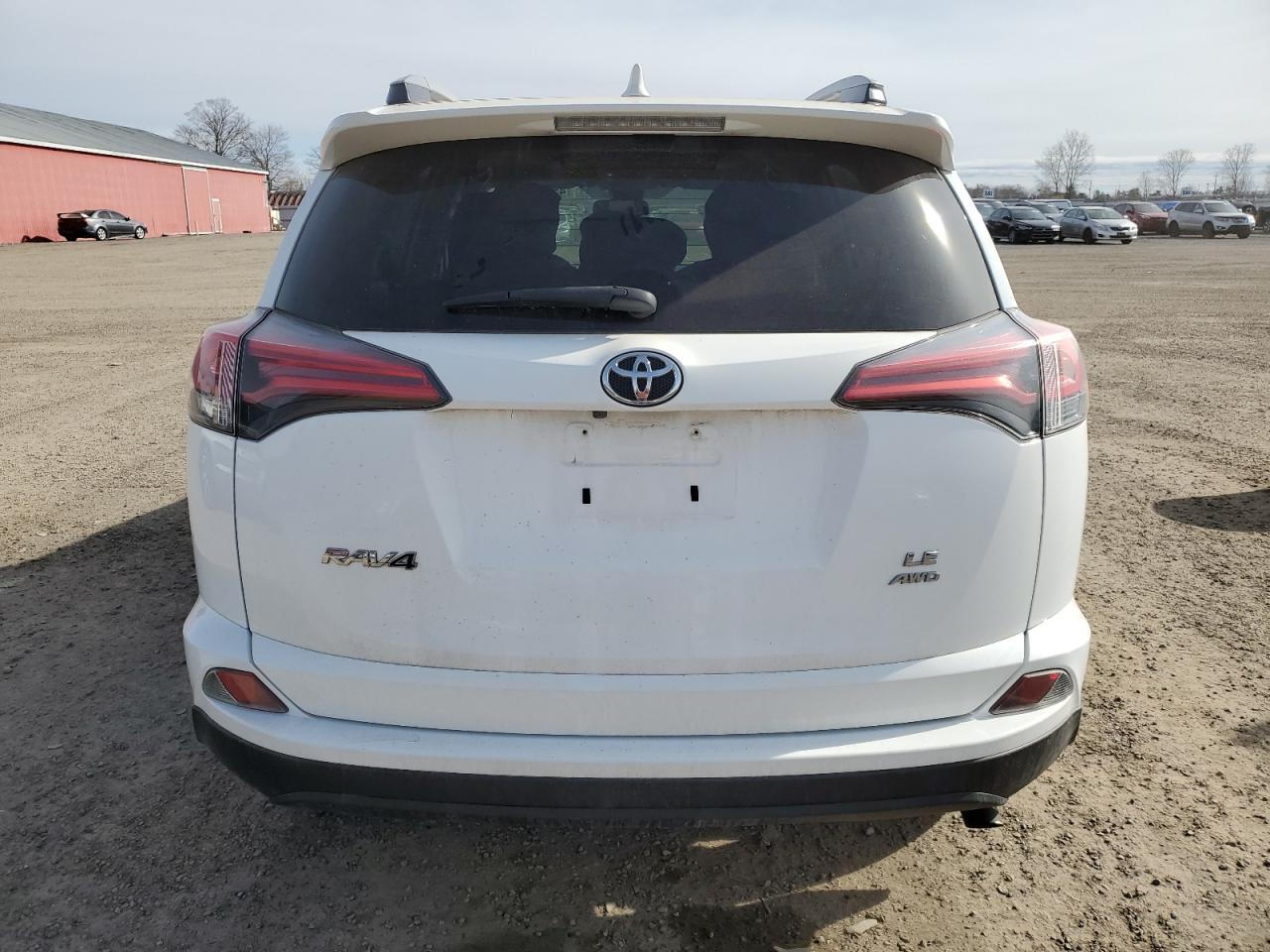 2018 TOYOTA RAV4 LE - Image 6
