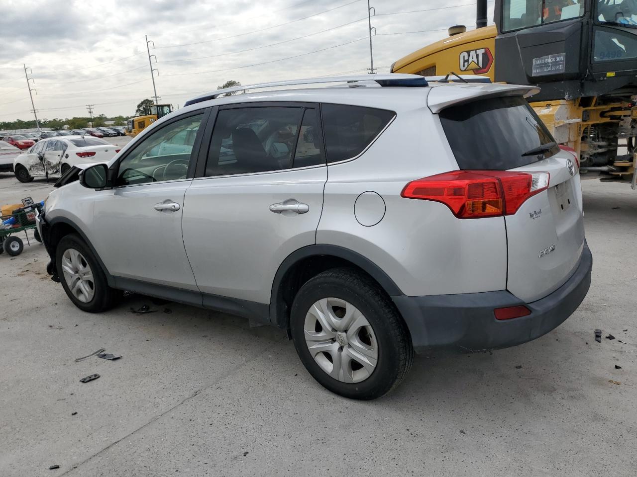2014 TOYOTA RAV4 LE - Фото 2