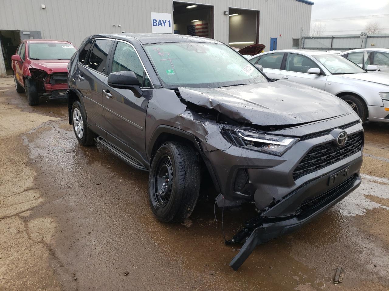 2023 TOYOTA RAV4 LE - Фото 4