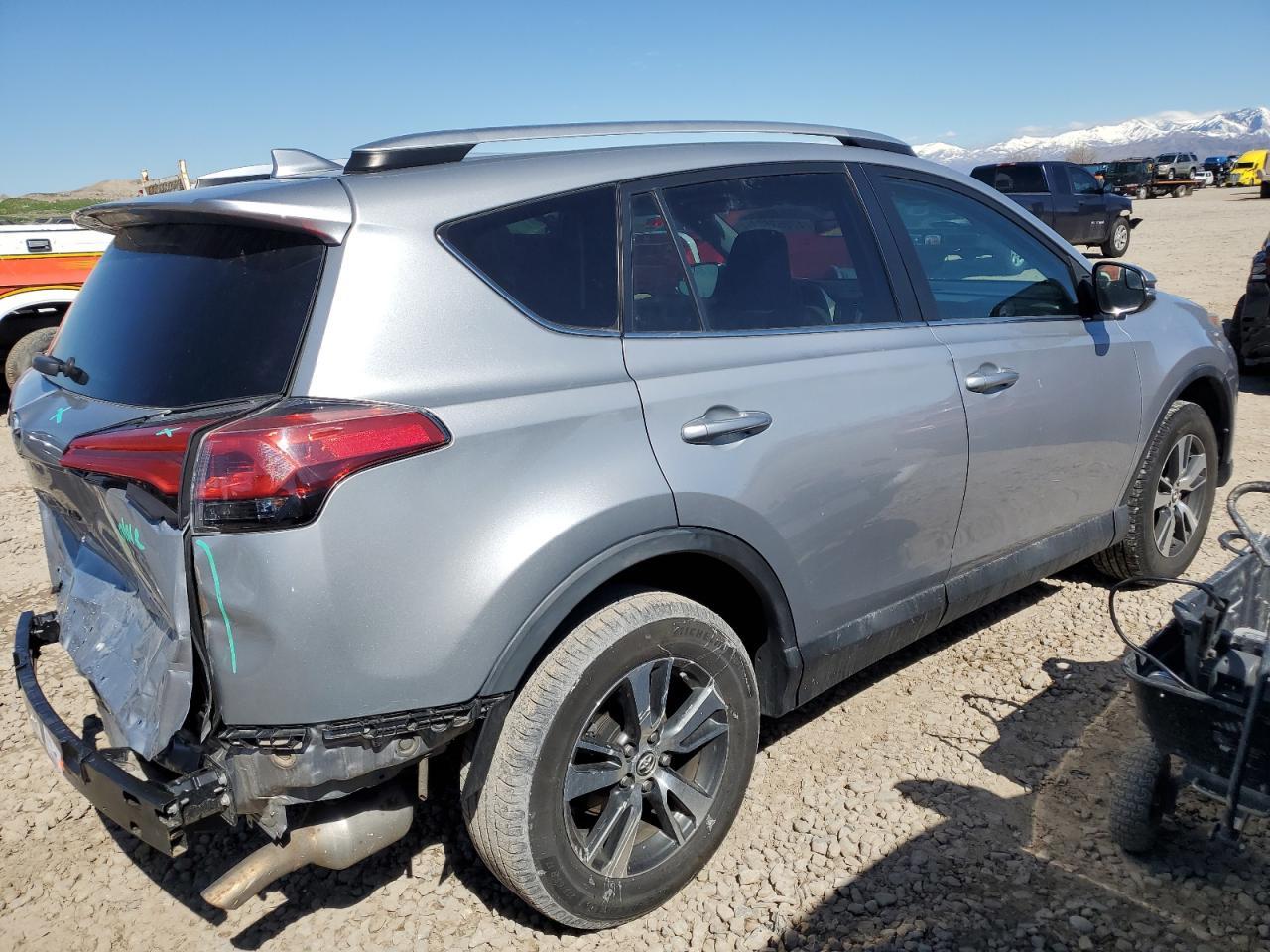 2016 TOYOTA RAV4 XLE - Image 3