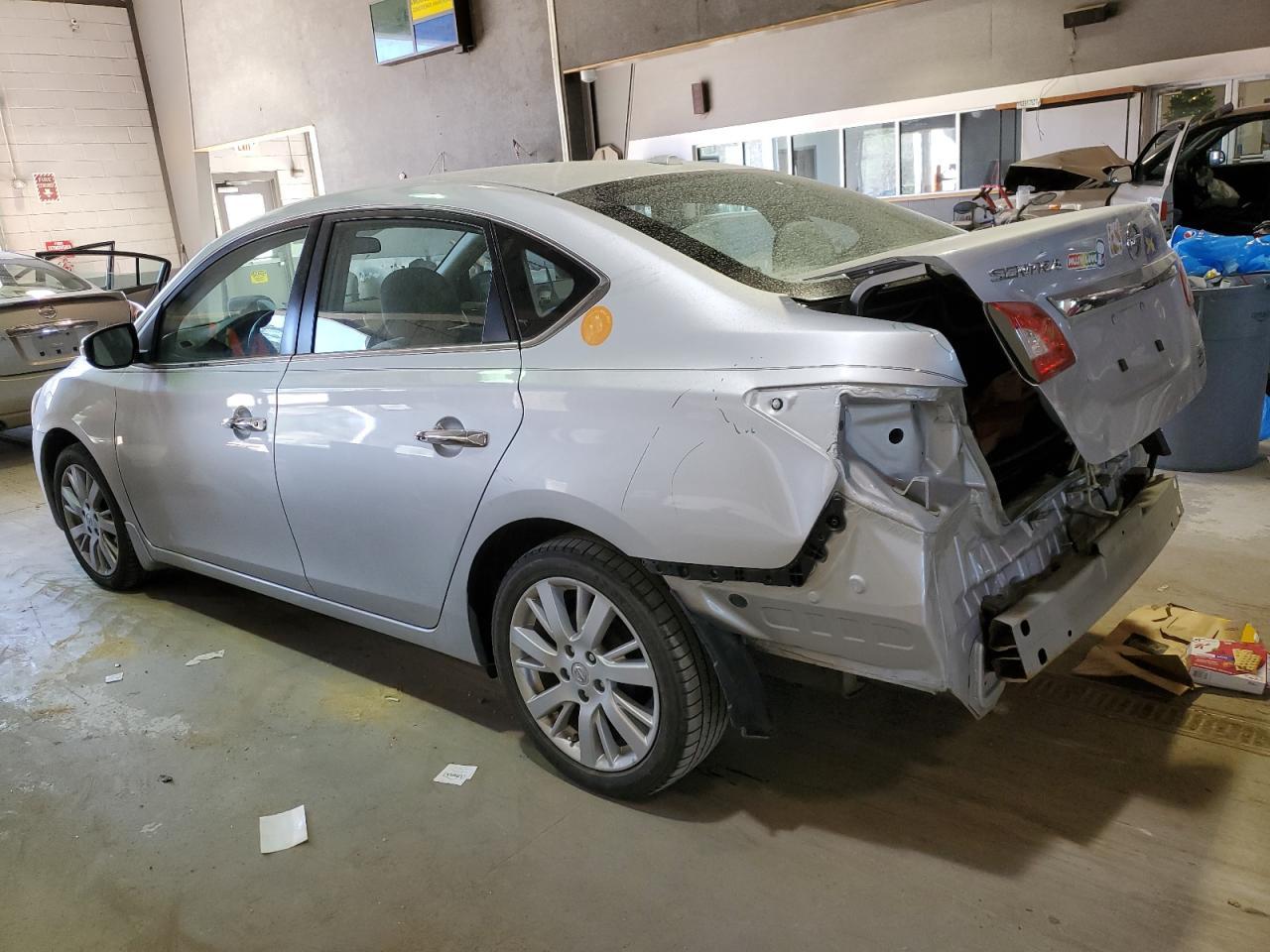 2013 NISSAN SENTRA S - Фото 2