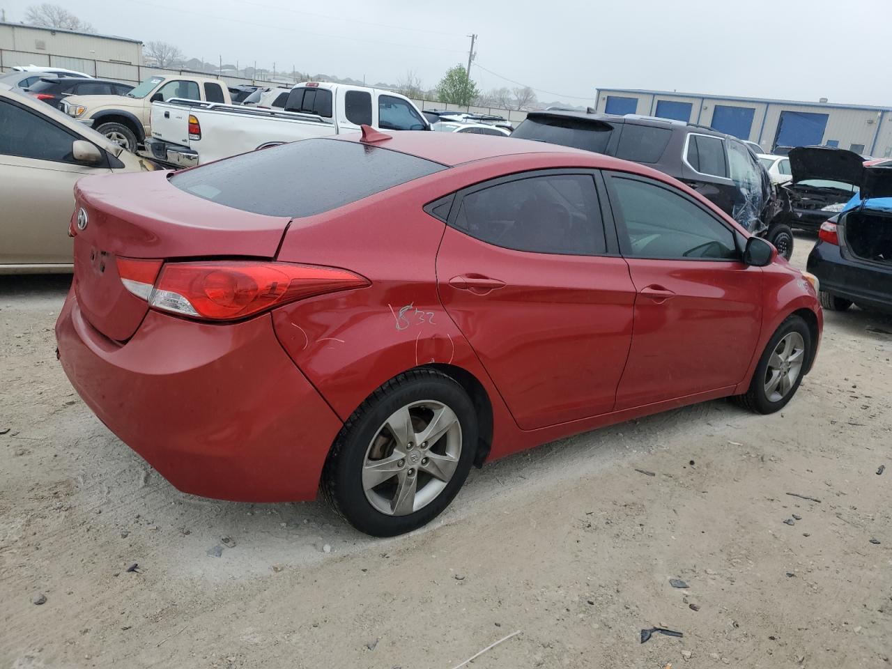 2013 HYUNDAI ELANTRA GL - Image 3
