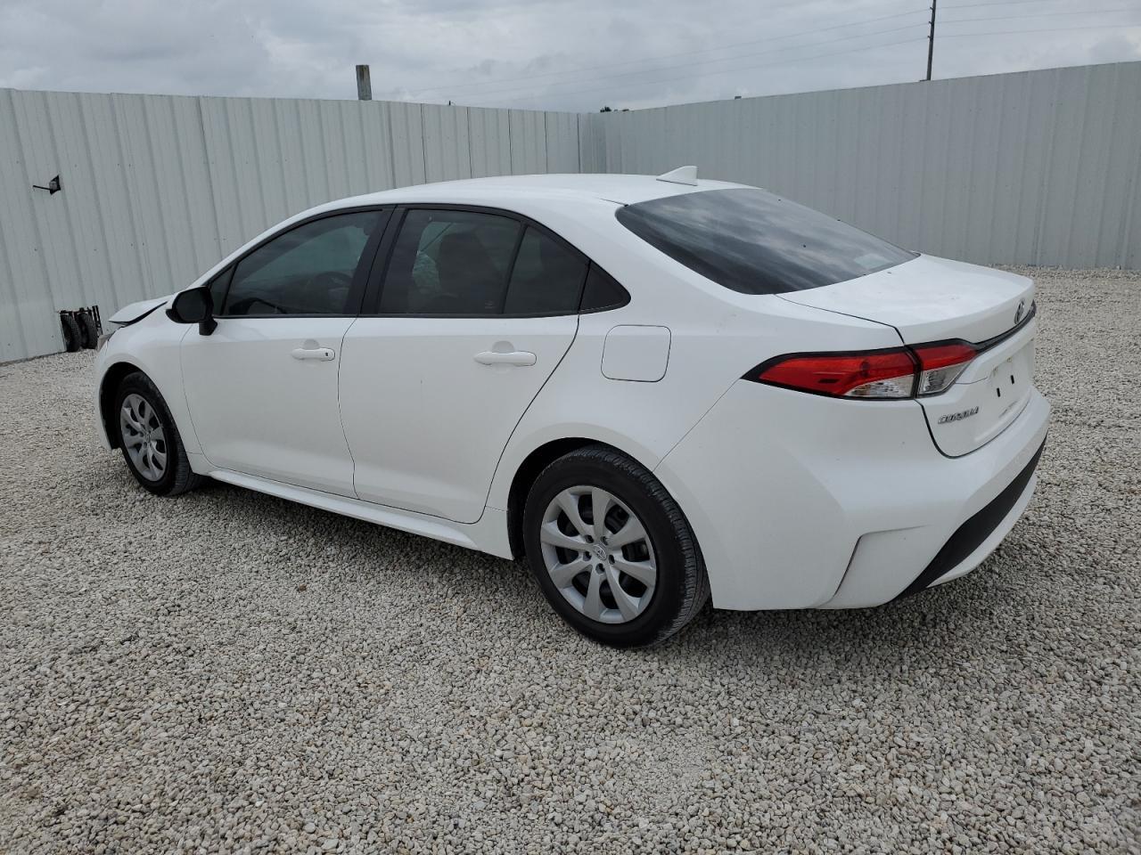 2022 TOYOTA COROLLA LE - Фото 2
