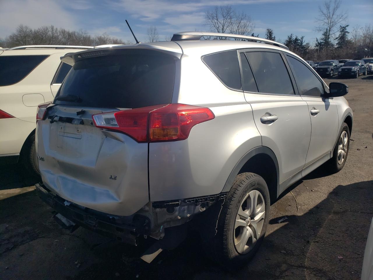 2014 TOYOTA RAV4 LE - Фото 3