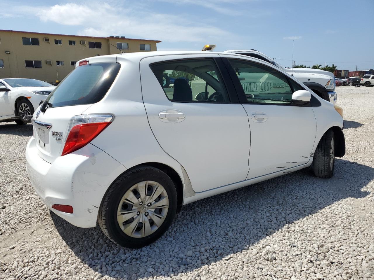 2013 TOYOTA YARIS - Фото 3