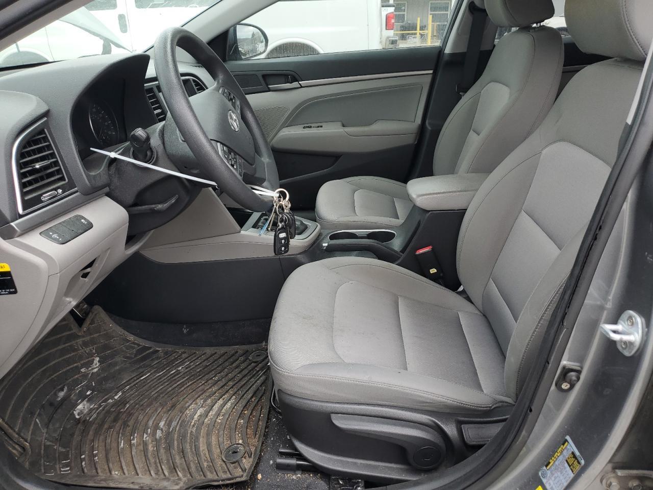 2017 HYUNDAI ELANTRA SE - Фото 7