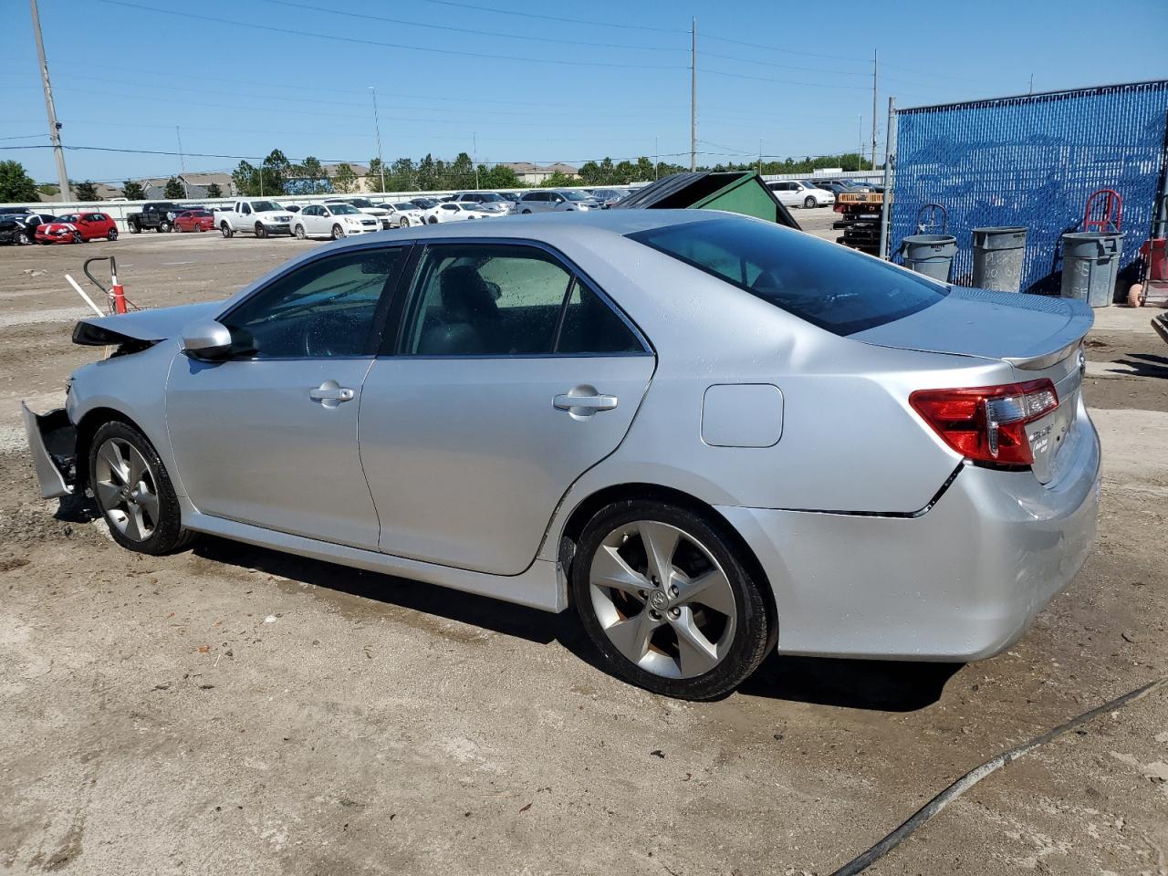 2014 TOYOTA CAMRY L - Image 2