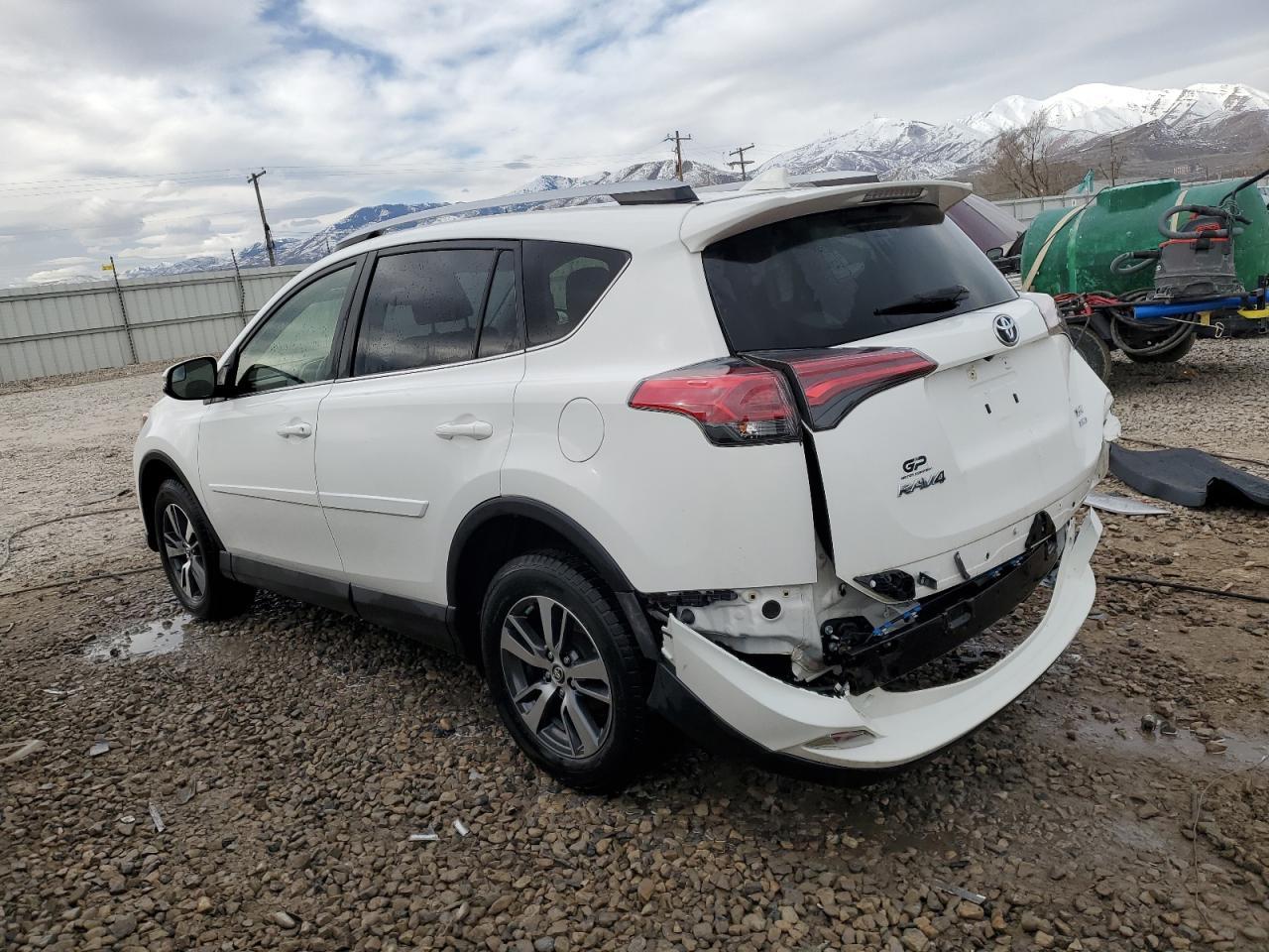 2016 TOYOTA RAV4 XLE - Фото 2