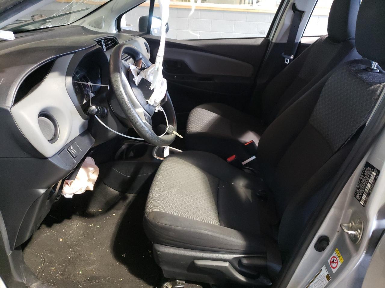 2017 TOYOTA YARIS L - Фото 7