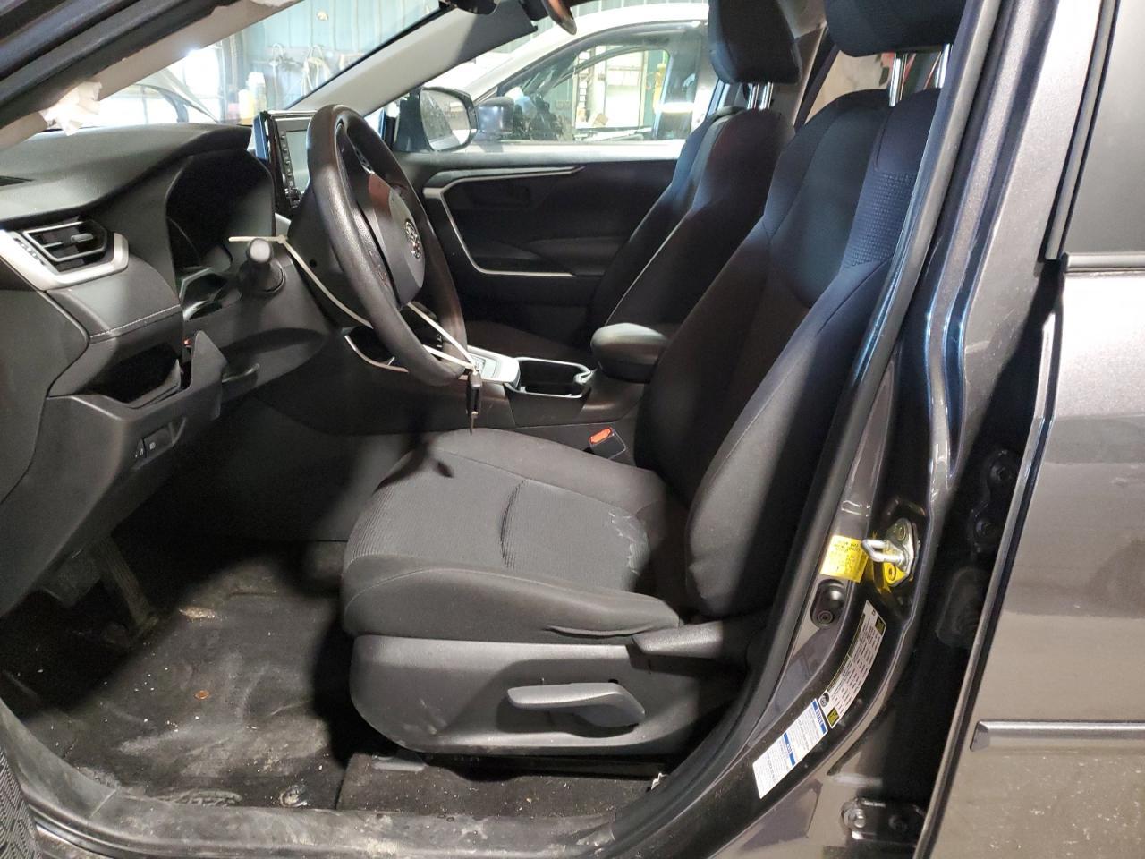 2021 TOYOTA RAV4 LE - Image 7