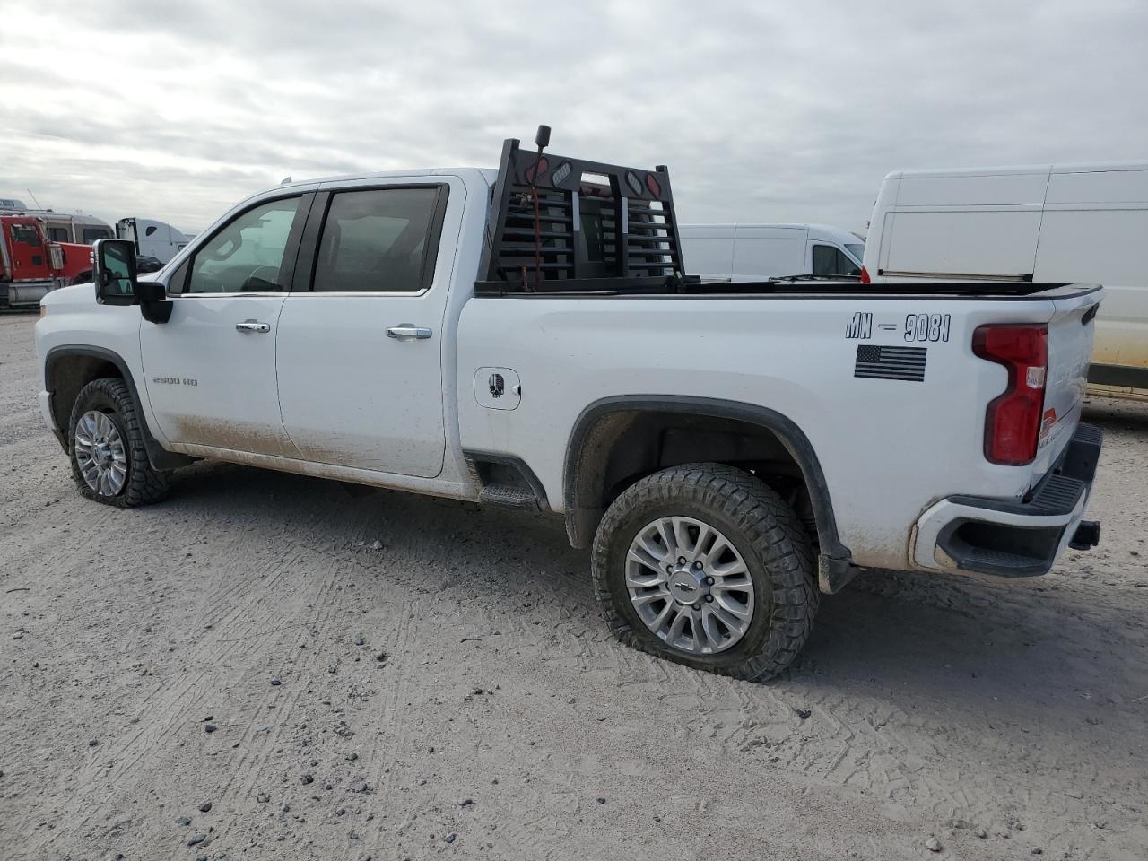 2023 CHEVROLET SILVERADO - Фото 2