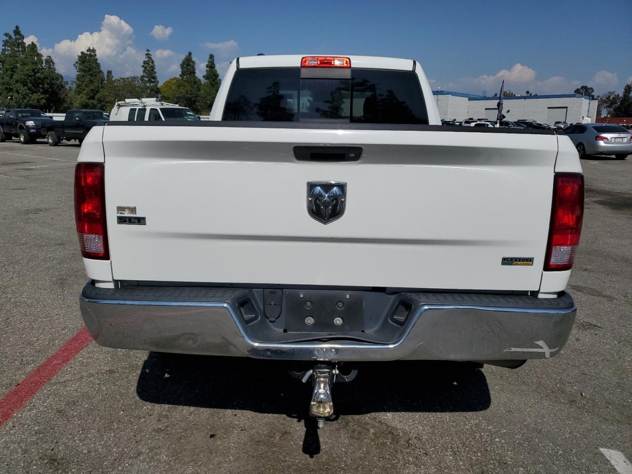 2017 RAM 1500 SLT - Image 6