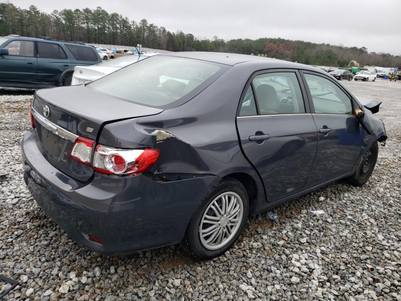 2013 TOYOTA COROLLA BA - Фото 3