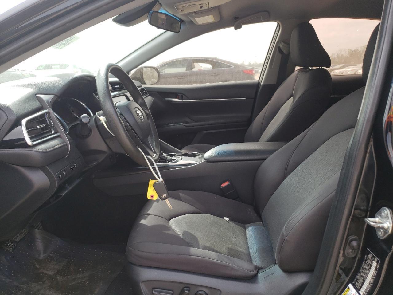 2018 TOYOTA CAMRY L - Фото 7