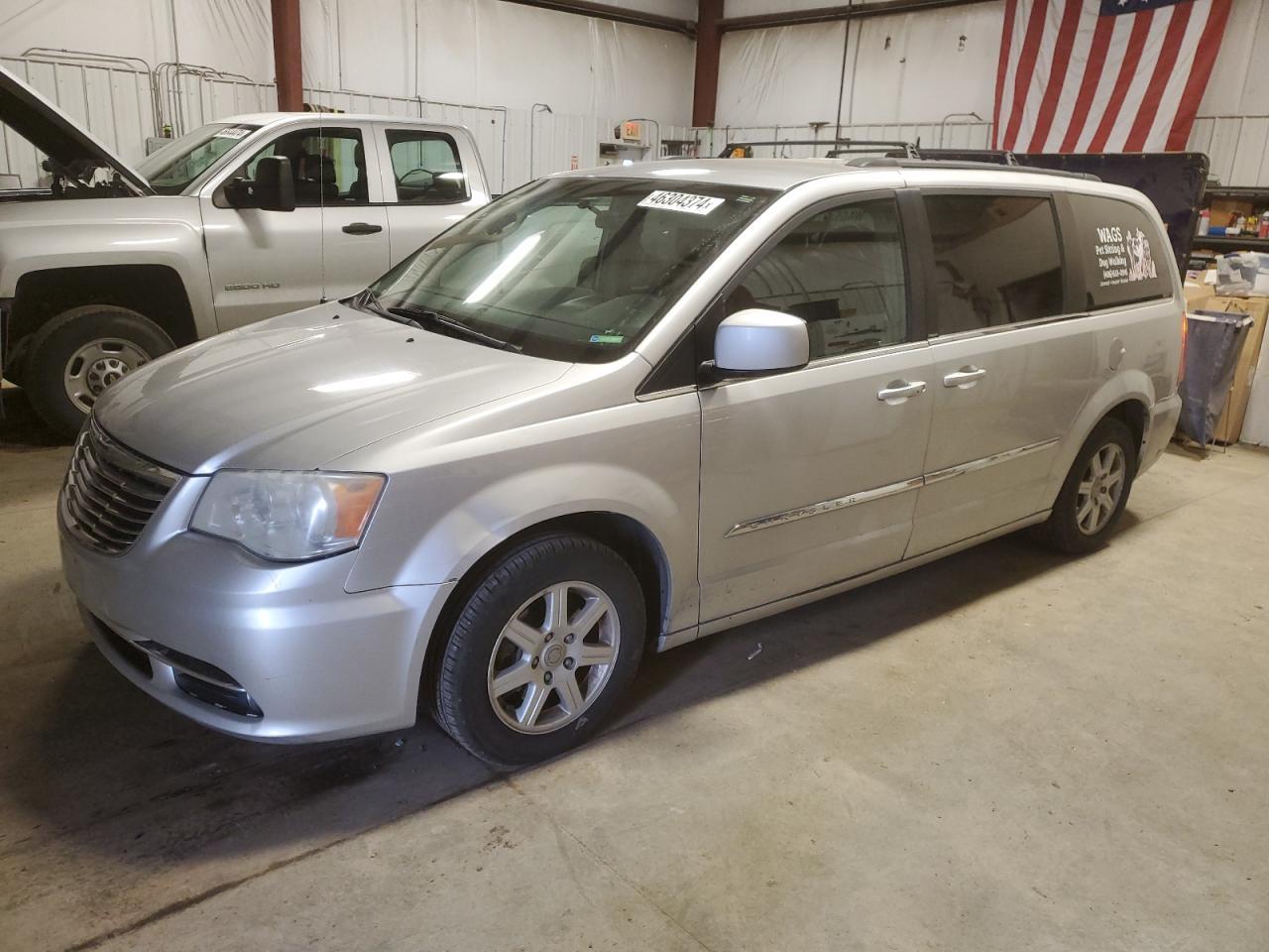 2011 CHRYSLER TOWN & COU car image