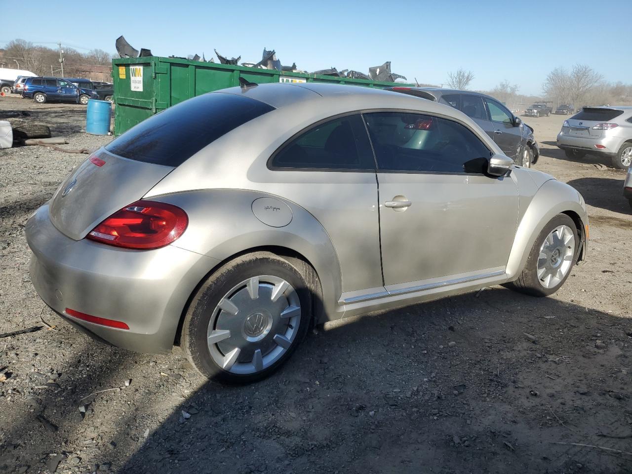 2012 VOLKSWAGEN BEETLE - Image 3