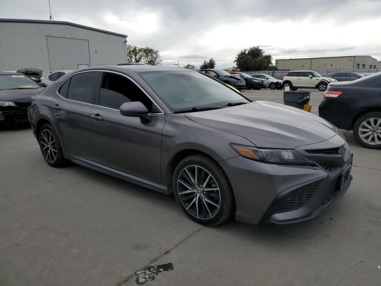 2021 TOYOTA CAMRY SE - Image 4