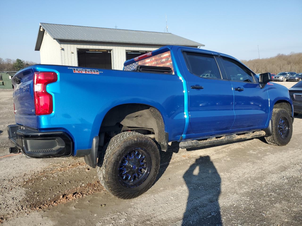 2023 CHEVROLET SILVERADO - Фото 3