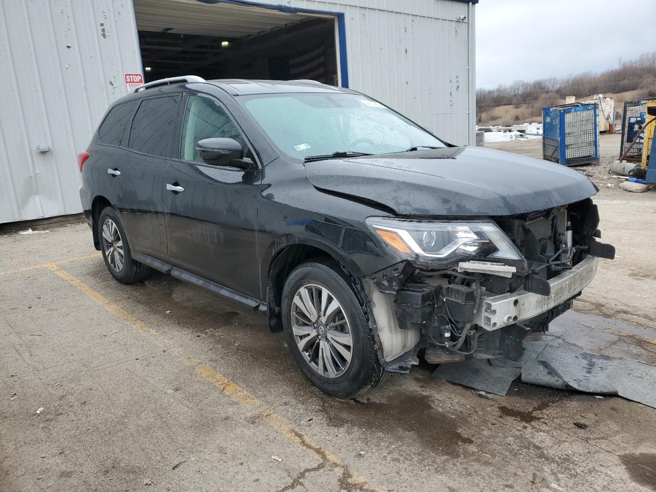 2017 NISSAN PATHFINDER - Image 4