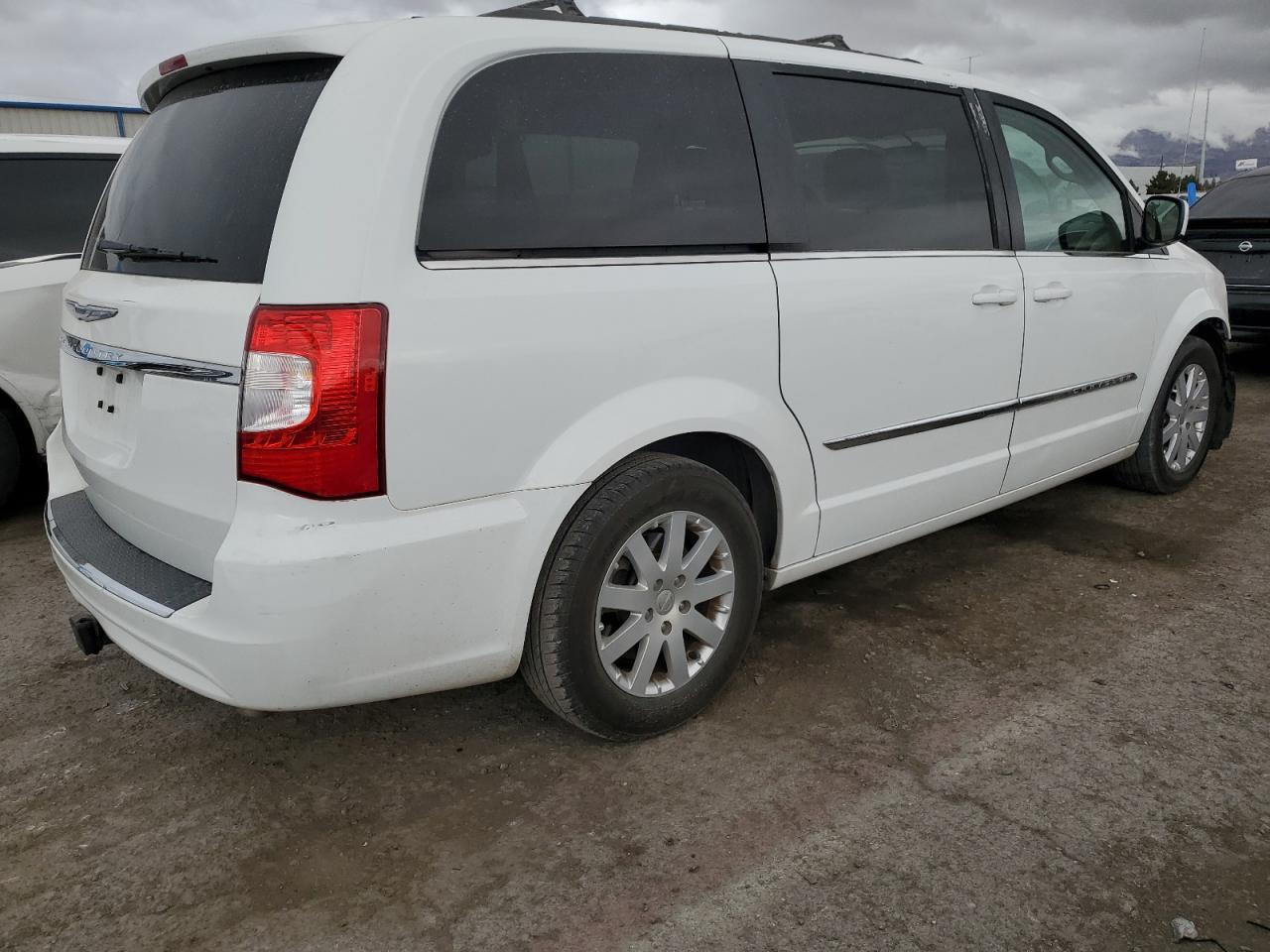 2014 CHRYSLER TOWN & COU - Фото 3