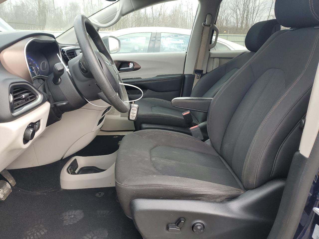 2017 CHRYSLER PACIFICA L - Image 7