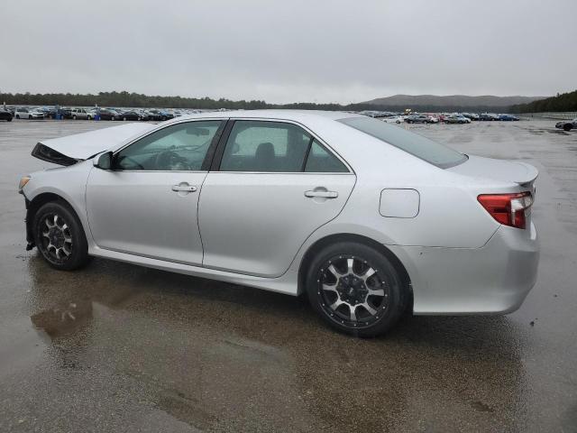 2014 Toyota Camry L - Фото 2