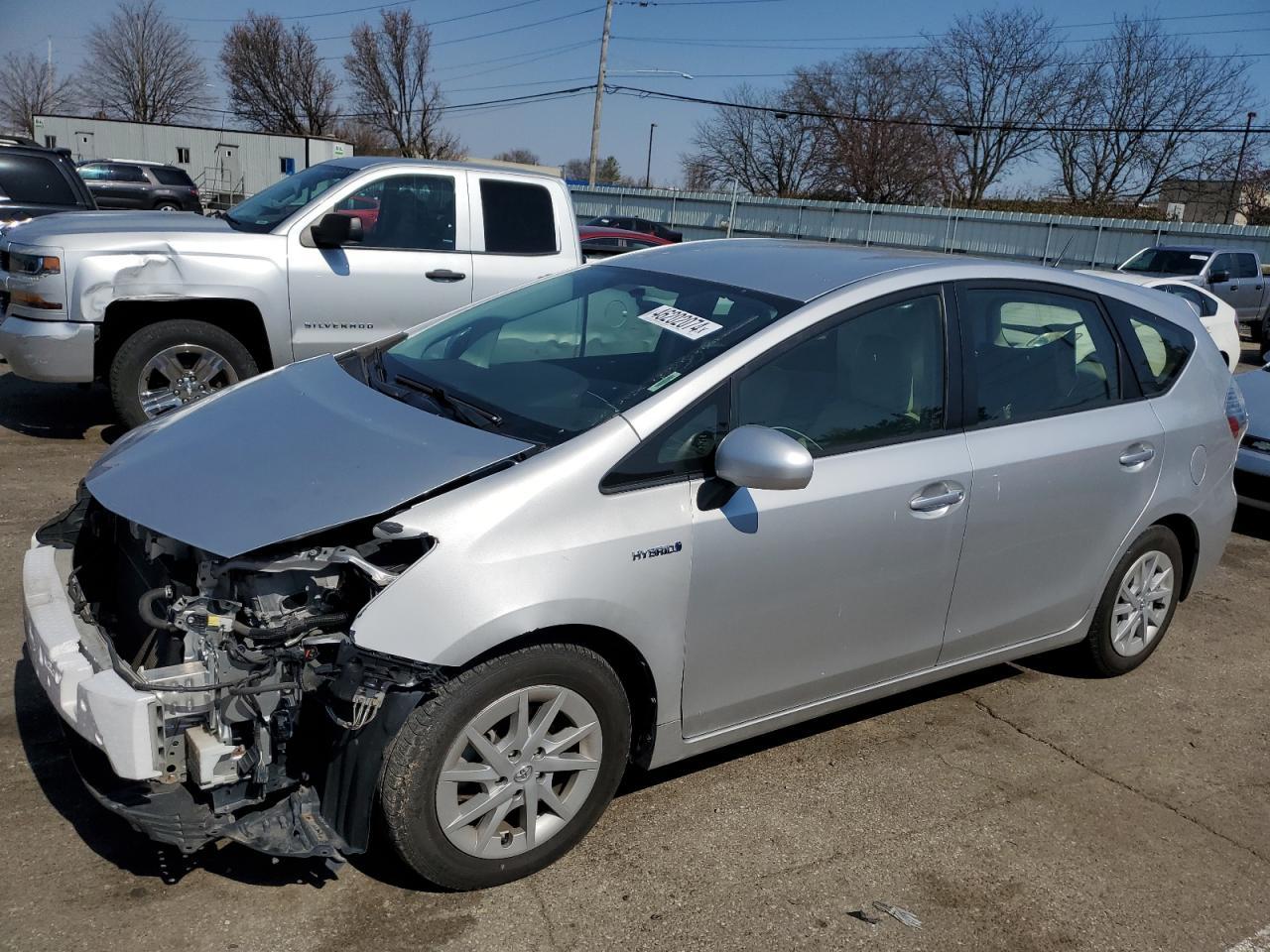 2014 TOYOTA PRIUS V car image