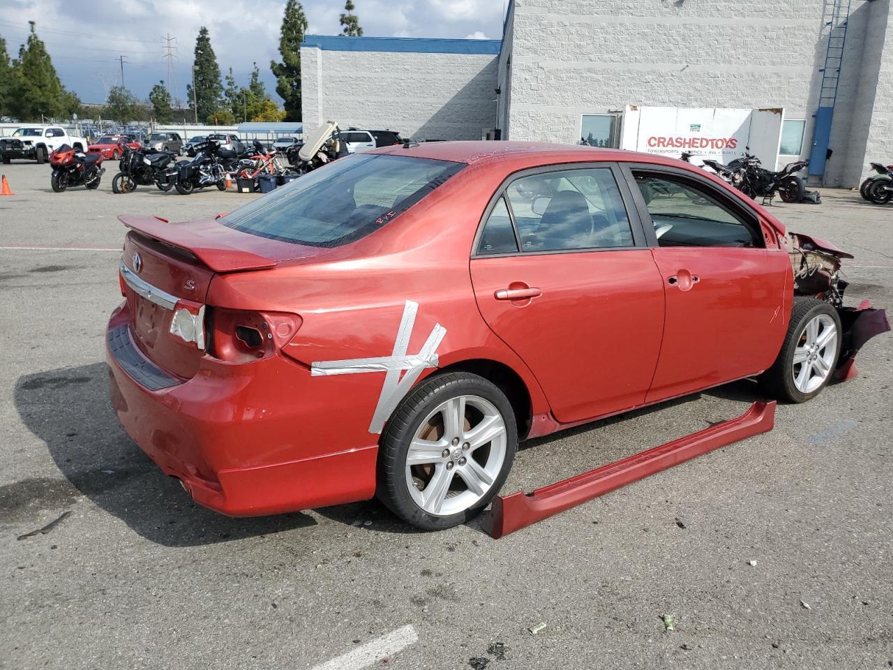 2013 TOYOTA COROLLA BA - Фото 3