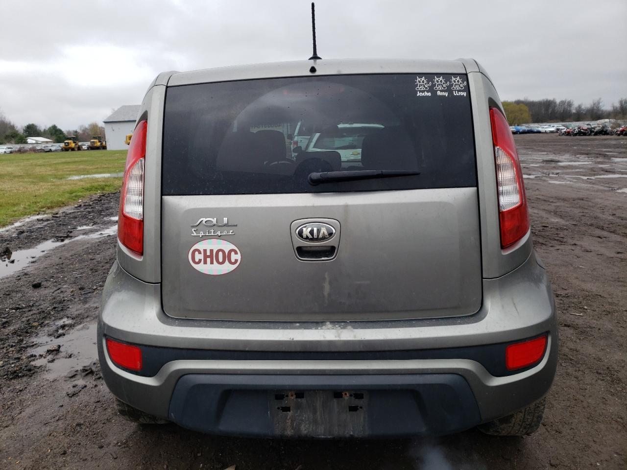 2013 KIA SOUL + - Image 6